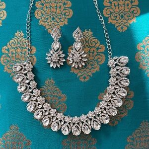 Elegant Silver Necklace and Earring Set